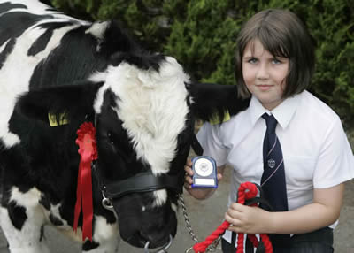 Leah McCormick reserve in the young handler intermediate section